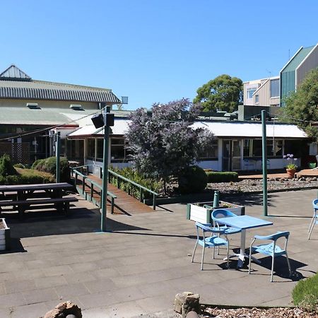 Equestrian Hotel Christchurch Exterior foto